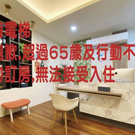 1881 Ya Ka Hostel Tainan Bagian luar foto