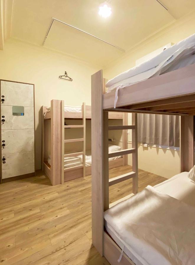 1881 Ya Ka Hostel Tainan Bagian luar foto